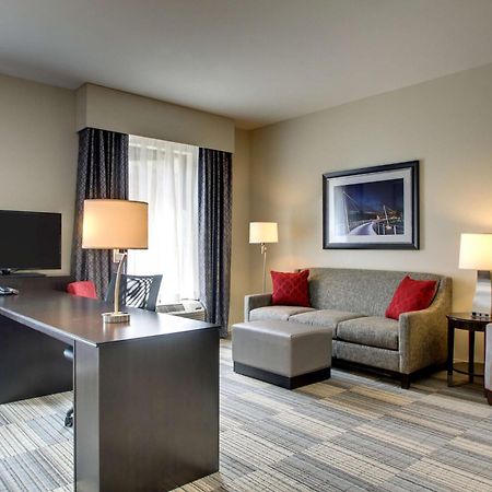 Hampton Inn & Suites Greenville Airport Exterior photo