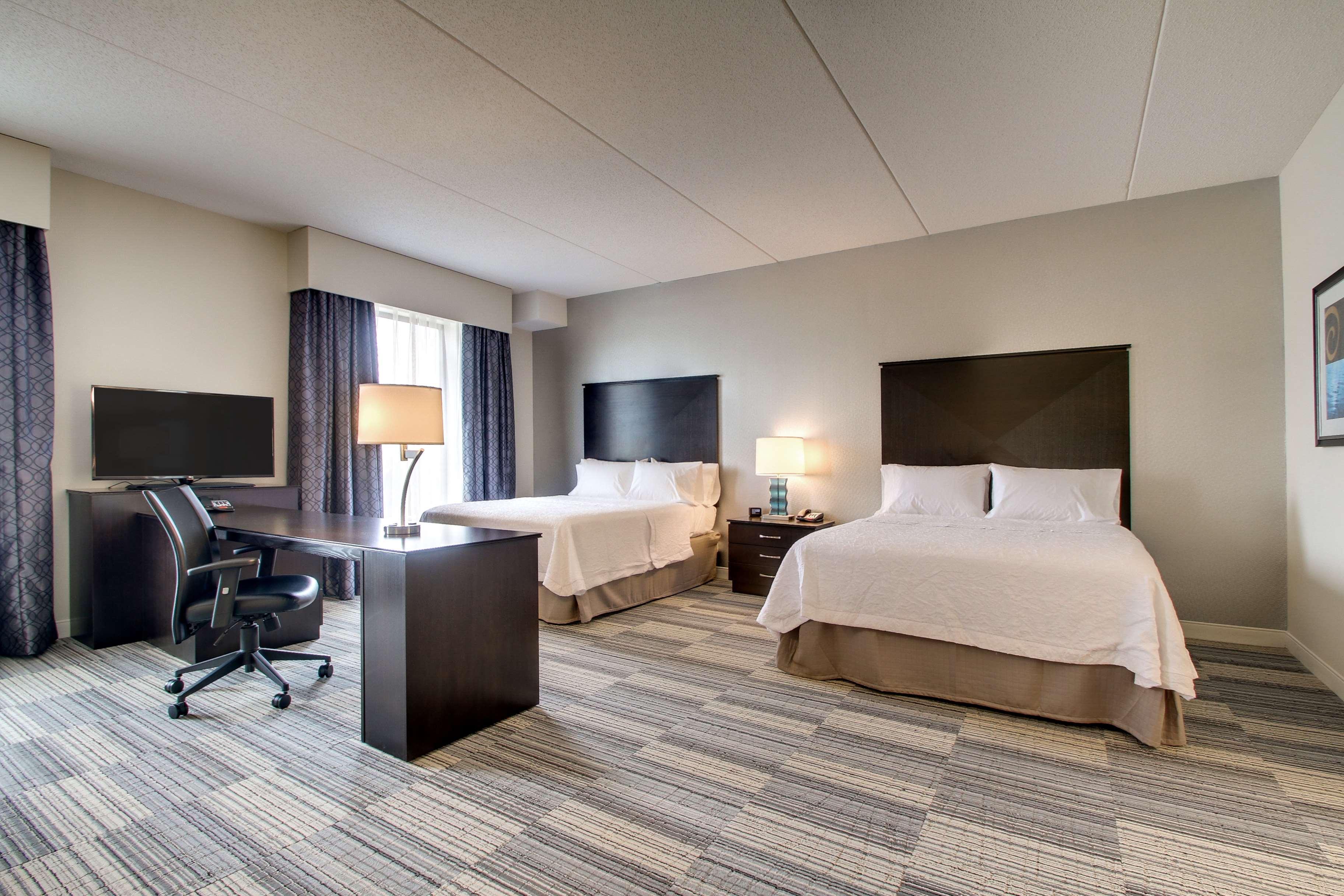 Hampton Inn & Suites Greenville Airport Exterior photo