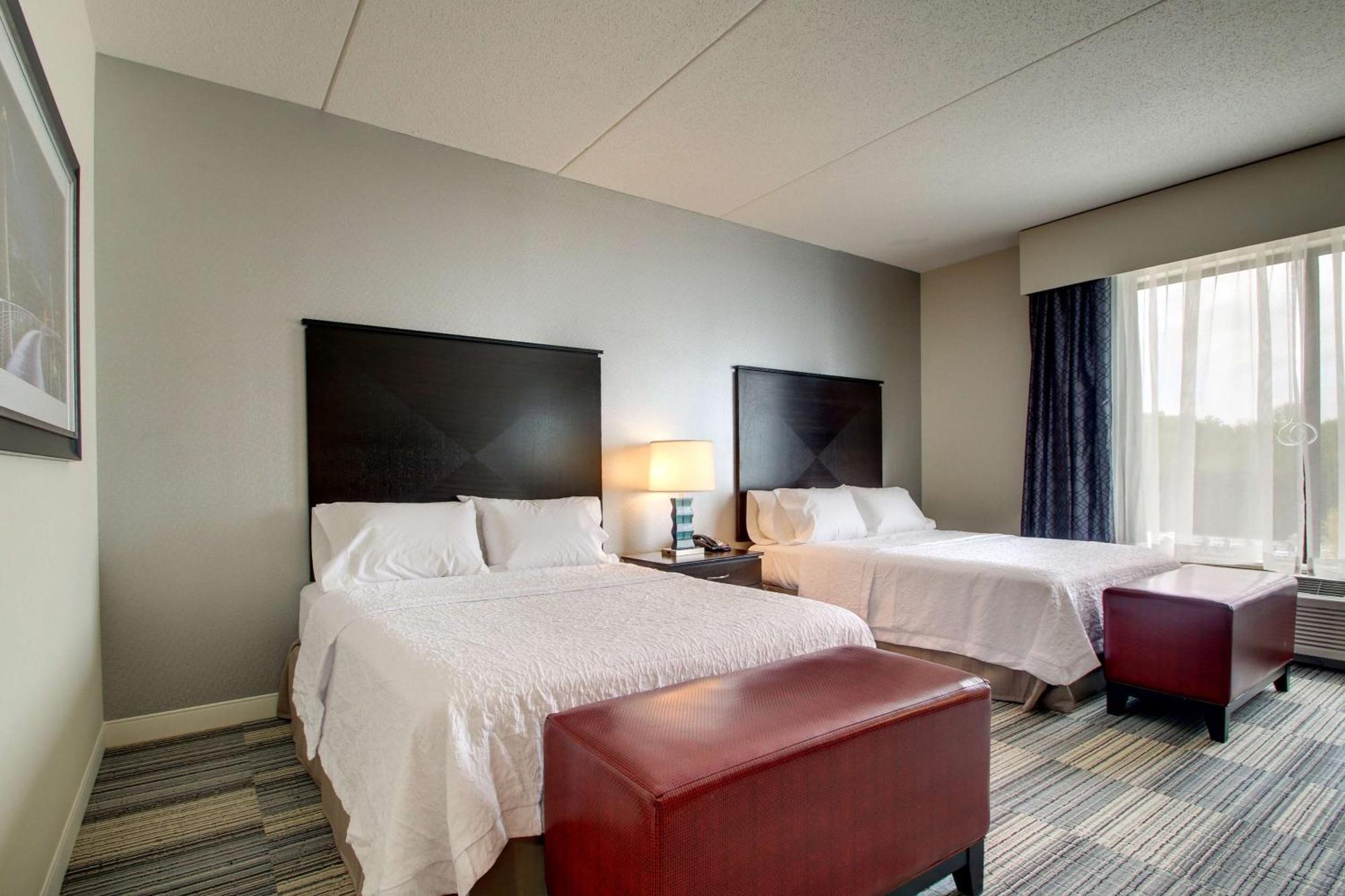 Hampton Inn & Suites Greenville Airport Exterior photo