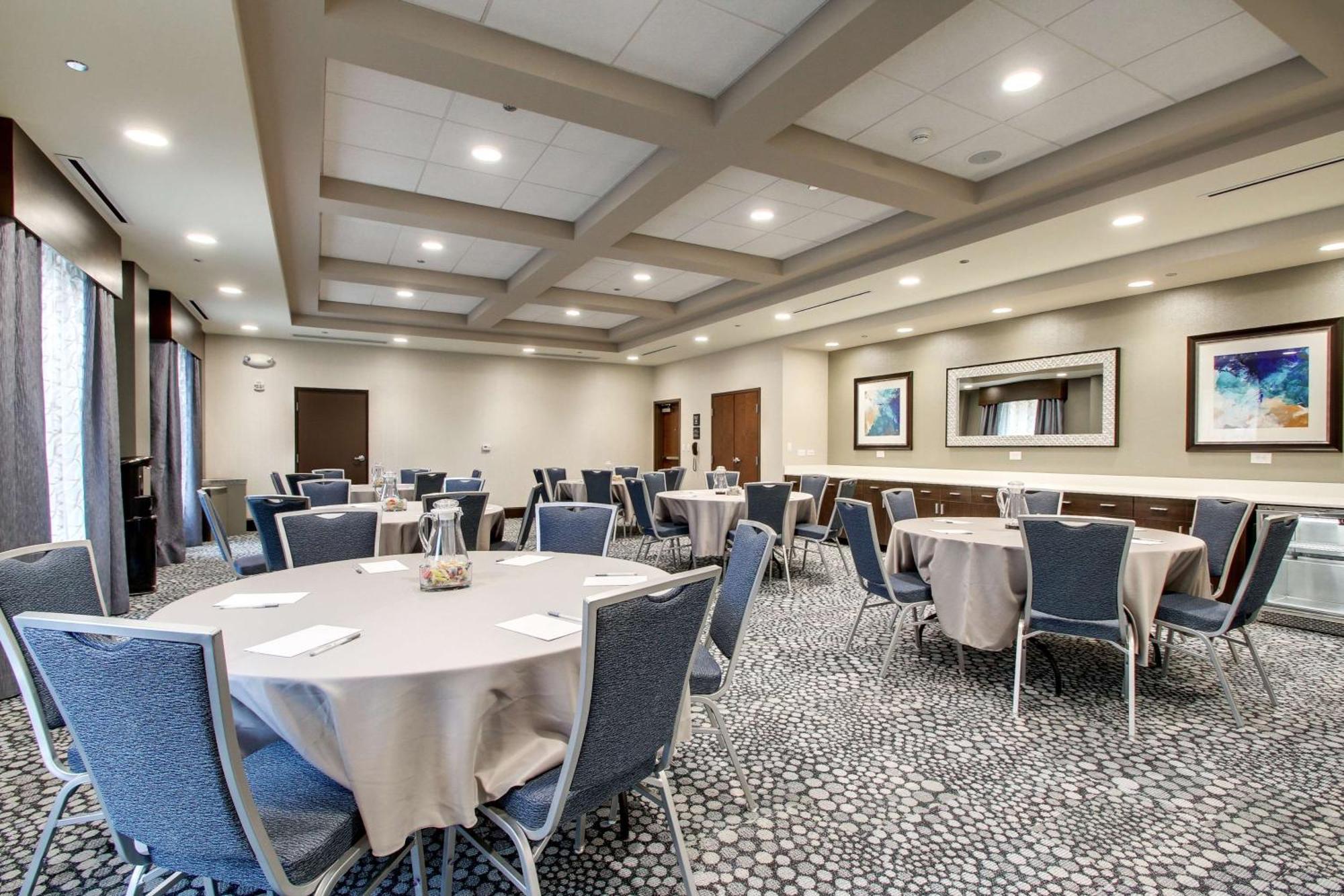 Hampton Inn & Suites Greenville Airport Exterior photo
