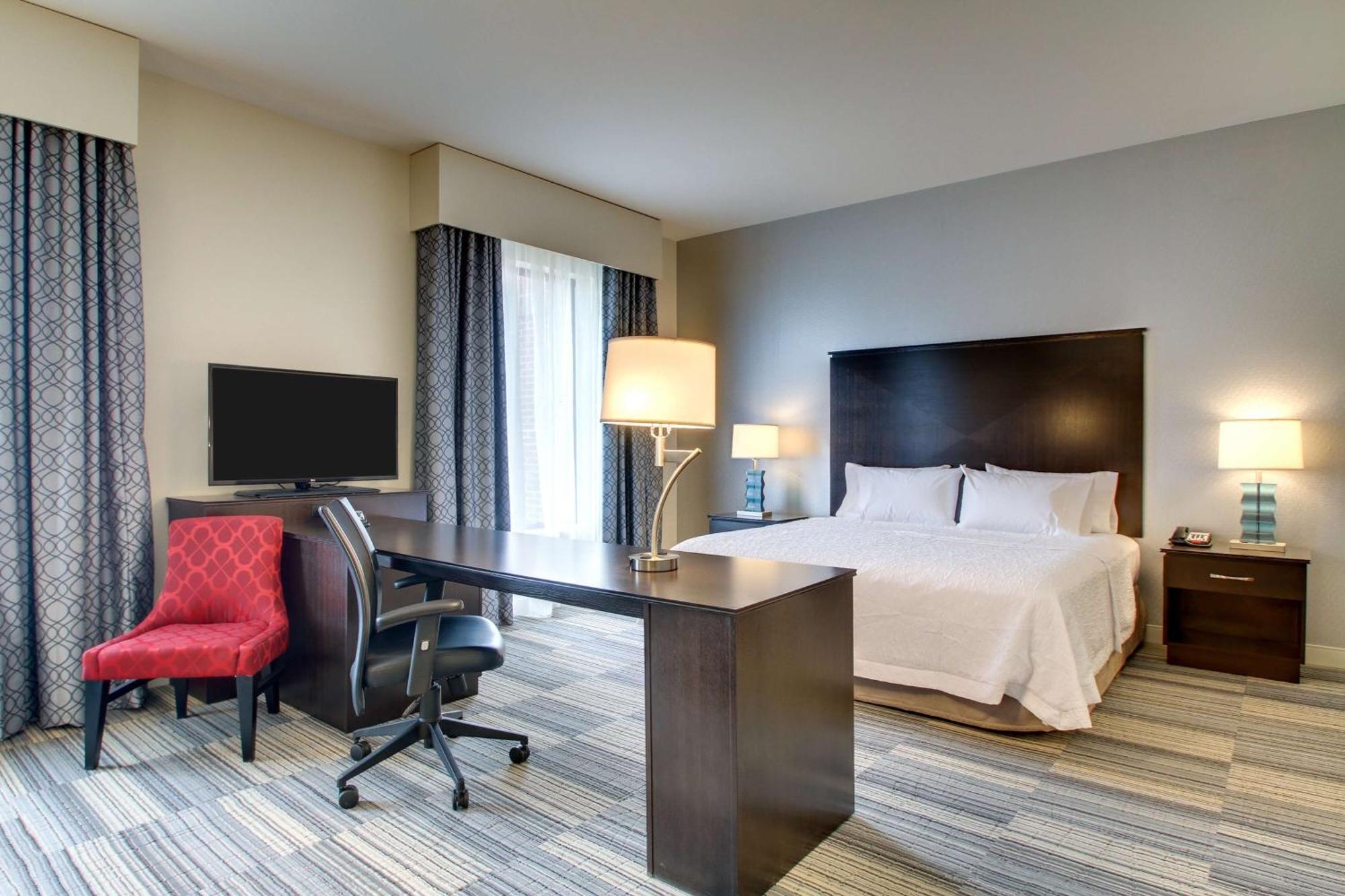 Hampton Inn & Suites Greenville Airport Exterior photo