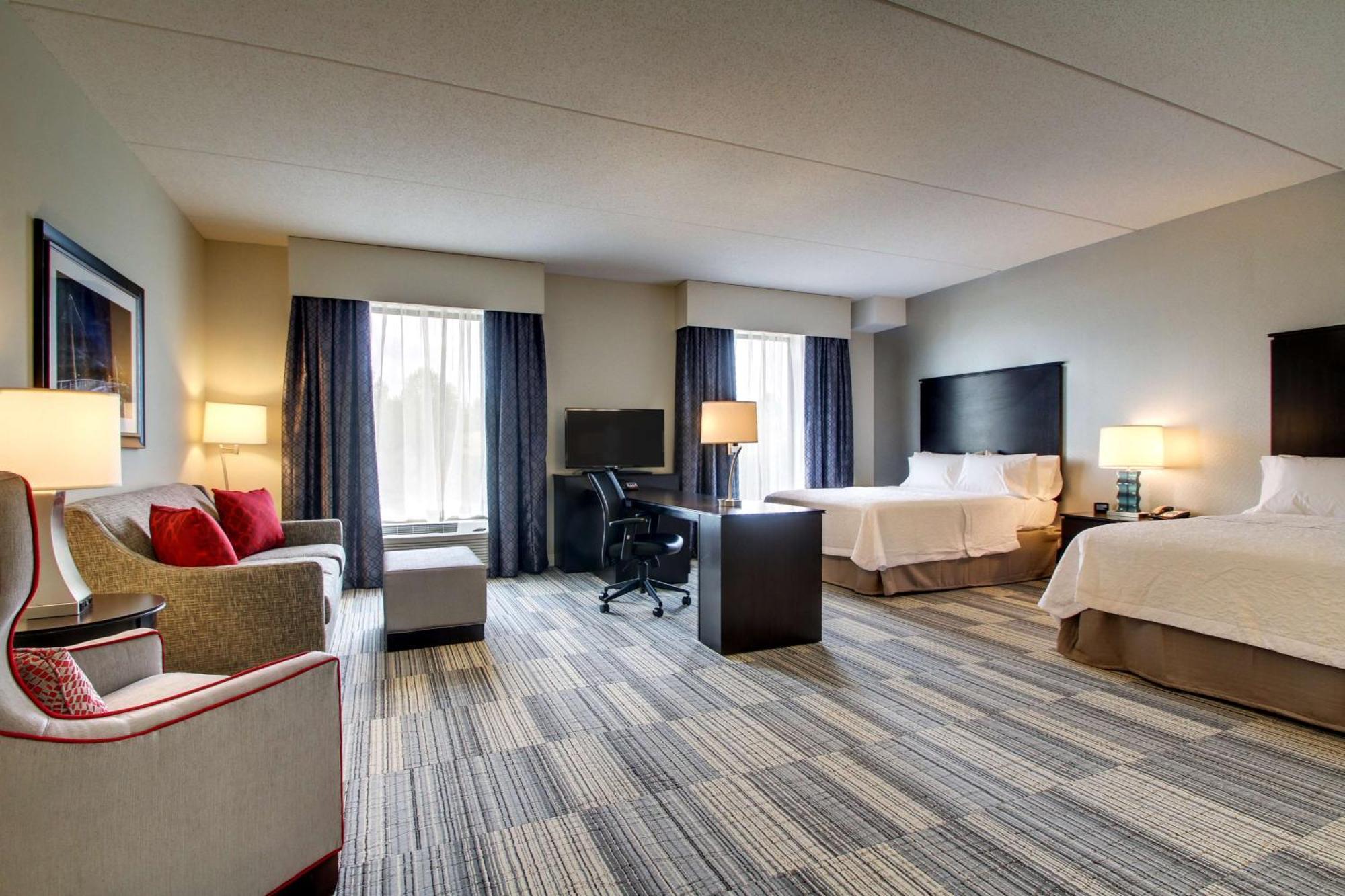 Hampton Inn & Suites Greenville Airport Exterior photo